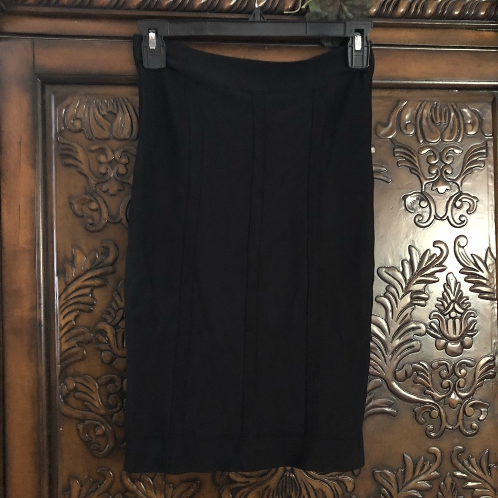 BCBG black bandaid style stretch skirt XS - Picture 3 of 6